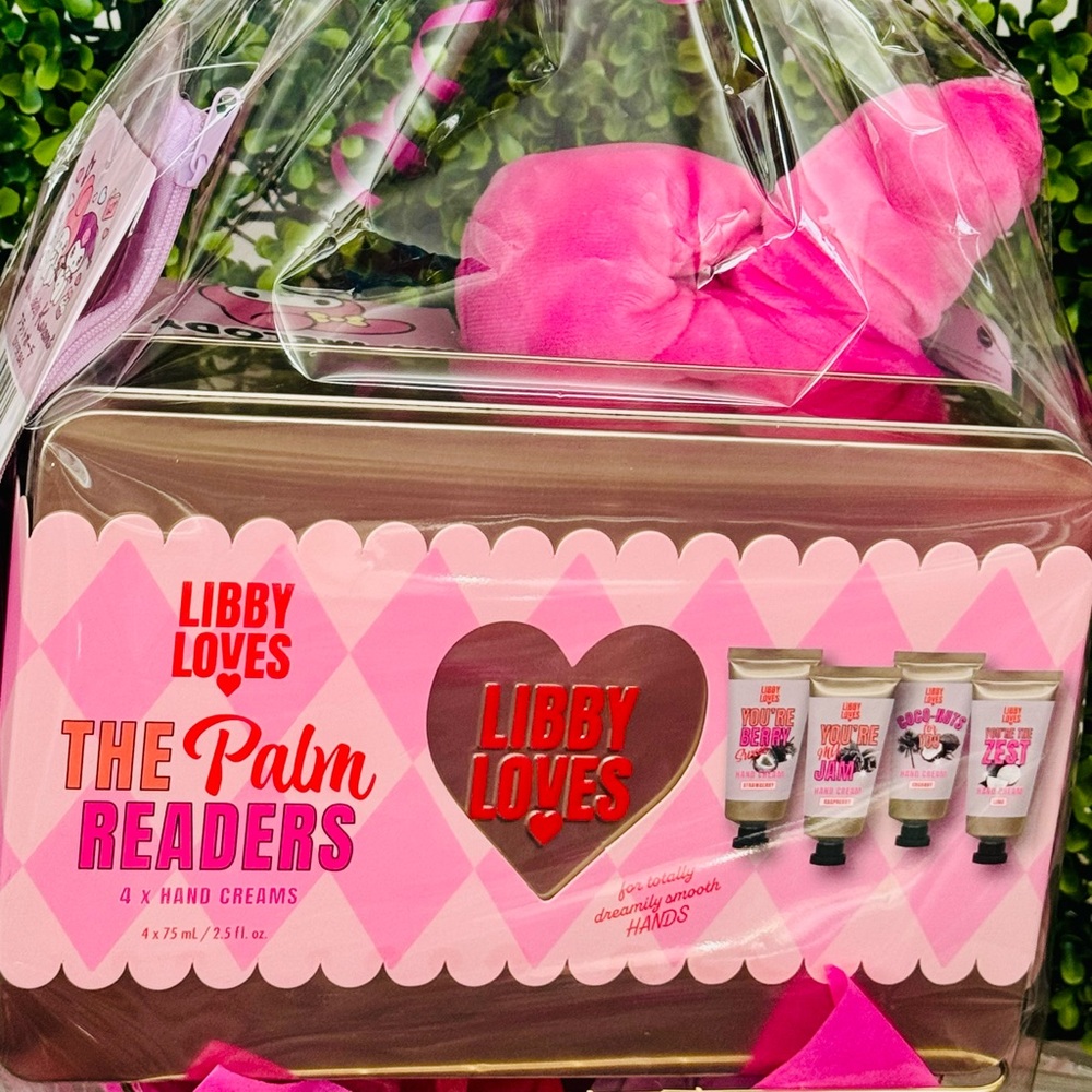 New My Melody Valentines Gift Basket - Picture 5 of 5